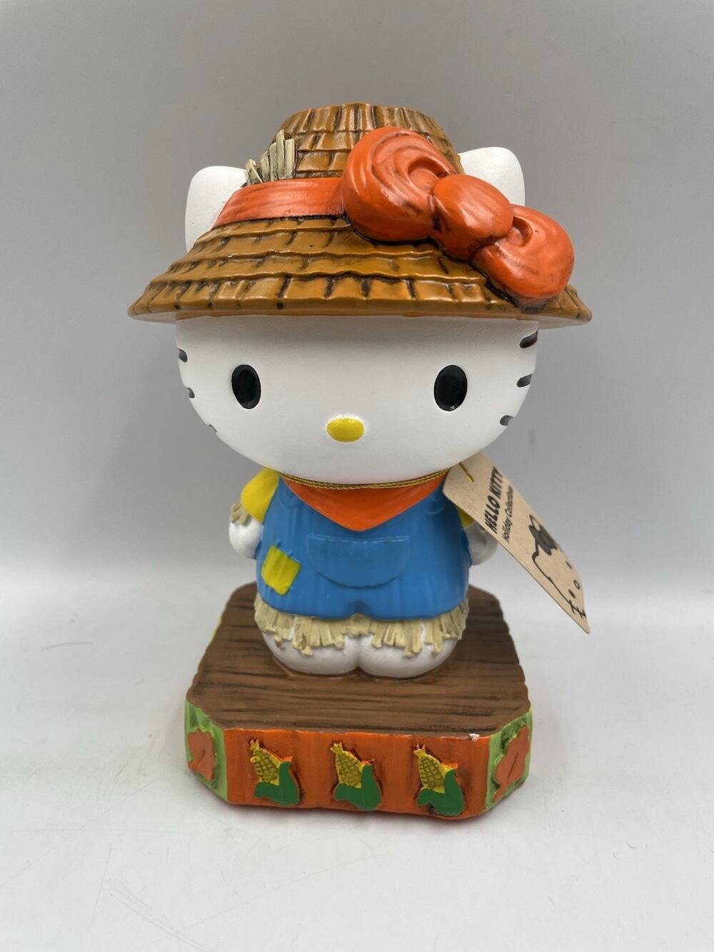 NWT Hello Kitty Sanrio Fall Harvest Scarecrow Figurine 6.5x5